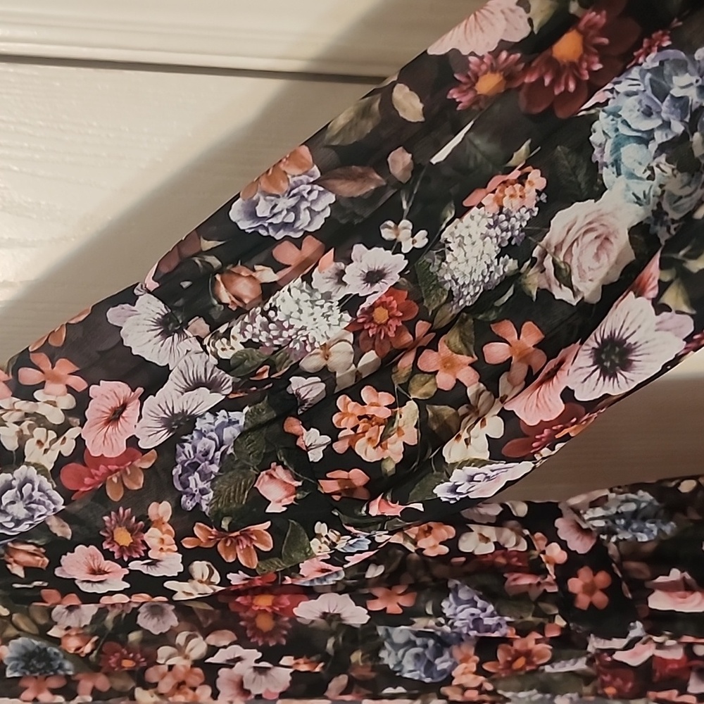 ❤️Express Cape❤️ - Picture 6 of 8